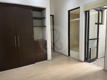 Departamento en renta en Del Valle Sur