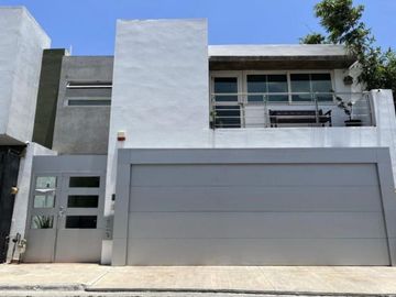 CASA EN VENTA EN VENTA EN CUMBRES ELITE 7 SECTOR - MONTERREY, NL