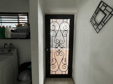 CASA EN VENTA EN VENTA EN CUMBRES ELITE 7 SECTOR - MONTERREY, NL