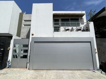 CASA EN VENTA EN VENTA EN CUMBRES ELITE 7 SECTOR - MONTERREY, NL