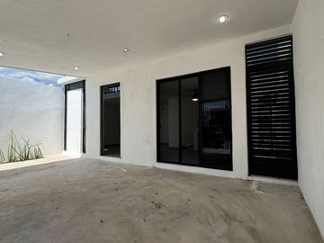 Casa en Venta de una Planta en Francisco de Montejo.