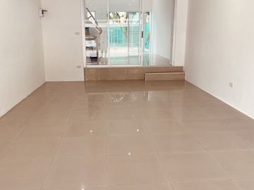 3 Bedroom Townhouse for sale in Noen Phra, Rayong