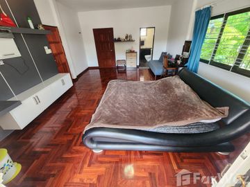 6 Bedroom House for sale at Ban Saifon 2