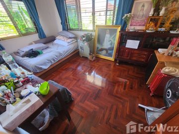 6 Bedroom House for sale at Ban Saifon 2