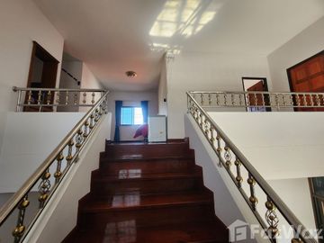 6 Bedroom House for sale at Ban Saifon 2