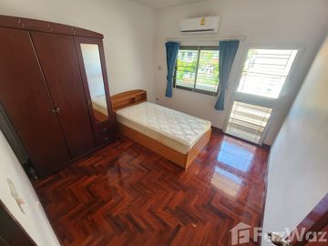 6 Bedroom House for sale at Ban Saifon 2