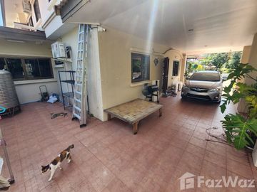 6 Bedroom House for sale at Ban Saifon 2