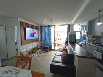 Departamento con patio privado. La Concepción. Villa Alemana