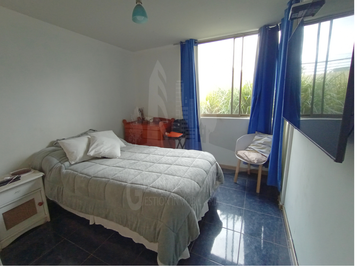 Departamento con patio privado. La Concepción. Villa Alemana