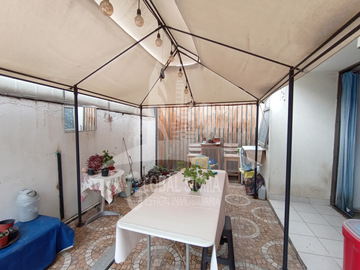 Departamento con patio privado. La Concepción. Villa Alemana