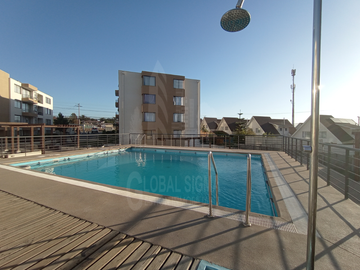 Departamento con patio privado. La Concepción. Villa Alemana