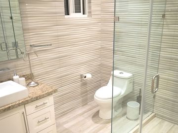 Venta: Hermosa Residencia con Vista al Océano en Cíbolas del Mar, Ensenada, B.C.