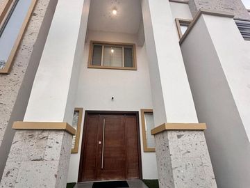 ¡Increíble Oportunidad! Casa en Venta Amueblada en Cíbolas del Mar, Ensenada