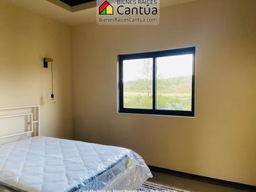 Casa Cactus en Venta – 3 Recámaras, Vista a Montañas en Valle de Guadalupe