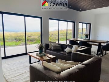 Casa Cactus en Venta – 3 Recámaras, Vista a Montañas en Valle de Guadalupe