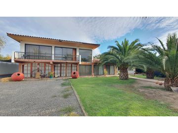 Venta casa 3D Sala de eventos, piscina en San Esteban