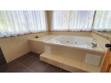 Venta casa 3D Sala de eventos, piscina en San Esteban