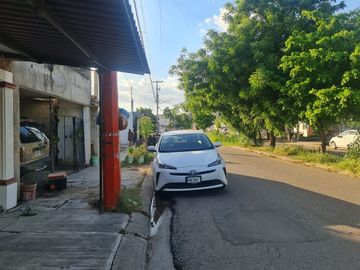 Casa en VENTA de una Planta, 2 Recamaras y 2 baños, Cochera Techada, Prados del Sur, Culiacán