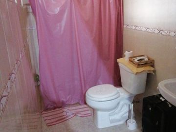 Casa en VENTA de una Planta, 2 Recamaras y 2 baños, Cochera Techada, Prados del Sur, Culiacán