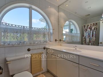 Excelente casa en exclusivo condominio