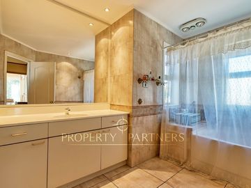 Excelente casa en exclusivo condominio