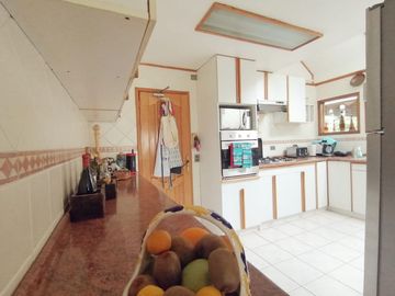Espectacular casa sureña en Parque Ivian, Puerto Varas