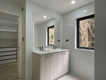 Linda y nueva casa