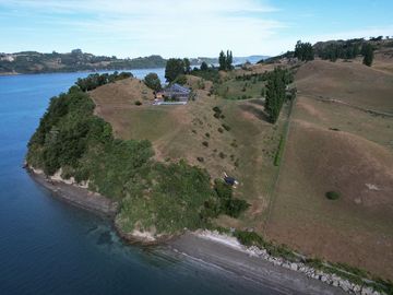 Espectacular casa con hermosa vista al mar, Castro, Chiloé