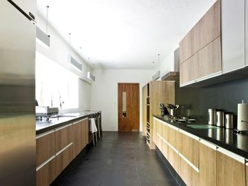 Residencia en exclusiva zona diseñada por el Arquitecto Francisco Serrano