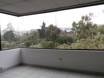 EN VENTA, OFICINAS 21 y 22 UNIFICADAS, EDIFICIO ALFIL, IÑAQUITO, QUITO