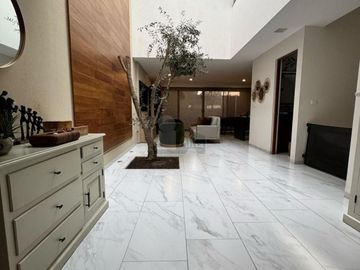 BONITA CASA EN VENTA con Terraza Techada en Privada San Ángel IV, San Luis Potosí
