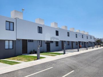Casa sola en venta en Pueblito Colonial, Corregidora, Querétaro