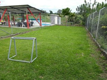 VENTA de CASA CAMPESTRE en MONTENEGRO