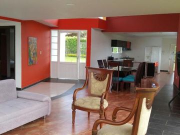 VENTA de CASA CAMPESTRE en MONTENEGRO