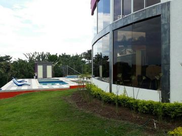 VENTA de CASA CAMPESTRE en MONTENEGRO