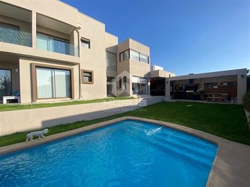 Casa en Venta en Río Chillán 3800