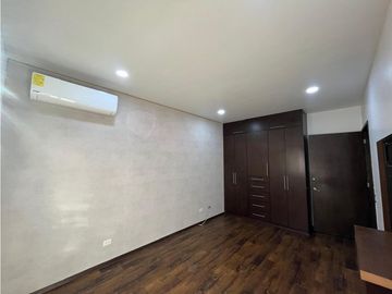 Casa en Venta en Hacienda Agua Caliente, Tijuana, Baja California