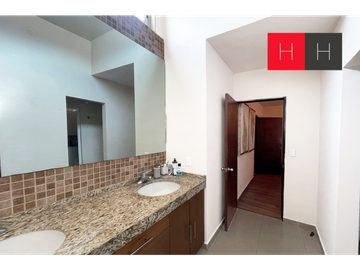 Casa en venta Bosques del Poniente 3er Sector, Santa Catarina N.L.