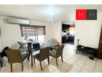 Casa en venta Bosques del Poniente 3er Sector, Santa Catarina N.L.