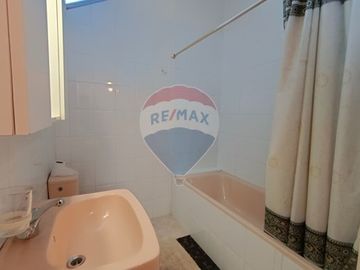 SE VENDE CASA CON VISTA DESPEJADA EN LOS NOTROS