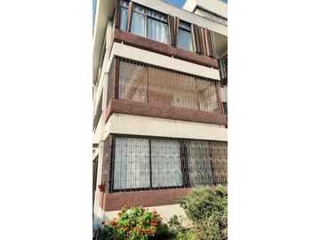 VENTA DEPTO 2D 1B 1E - UBICADO EN LAS CONDES