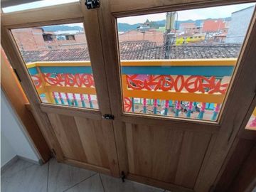 VENTA- CONFORTABLE APTO AMOBLADO GUATAPE