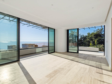 Last oceanfront condos available in La Cruz de Huanacaxtle!
