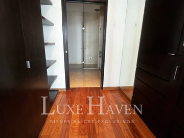 Exclusivo departamento en St. Regis