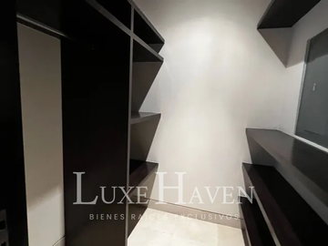 Exclusivo departamento en St. Regis
