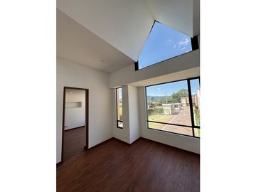 VENDO HERMOSA CASA PARA ESTRENAR EN CHIA