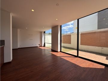 VENDO HERMOSA CASA PARA ESTRENAR EN CHIA