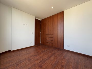 VENDO HERMOSA CASA PARA ESTRENAR EN CHIA