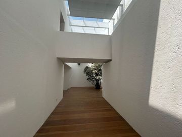 Renta Casa en San Angel 100 % remodelada