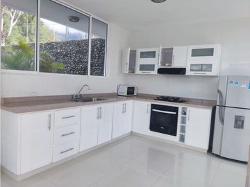 CASA CAMPESTRE EN VENTA CALIMA DARIEN EN CONDOMINIO VISTA A EL LAGO